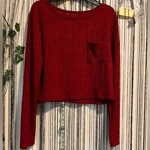 RED LING SLEEVE CROPPED